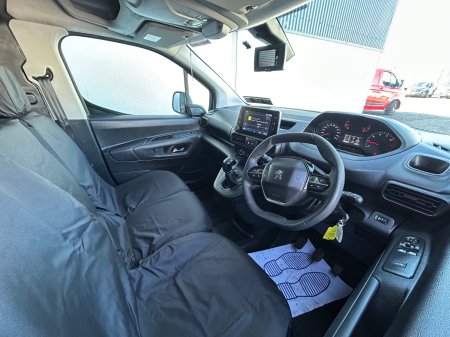 2020 Peugeot Partner - photo 9