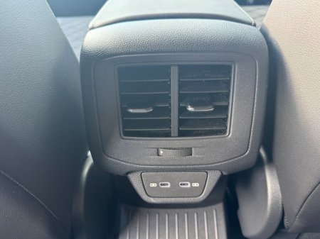 2025 Volkswagen T-Roc - photo 14
