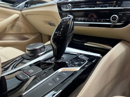 2017 BMW 5-Series - photo 12