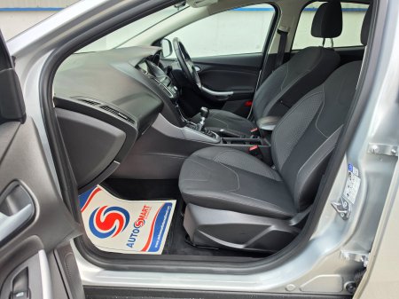 2015 Ford Focus - photo 20
