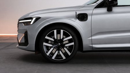 2027 Volvo XC60 - photo 4