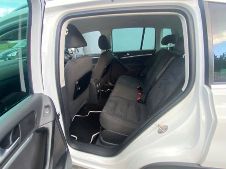 2016 Volkswagen Tiguan - photo 14