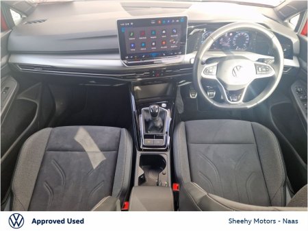 2024 Volkswagen Golf - photo 2