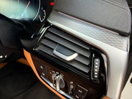 2019 BMW 5-Series - photo 17