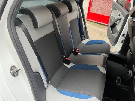 2015 Volkswagen Polo - photo 14