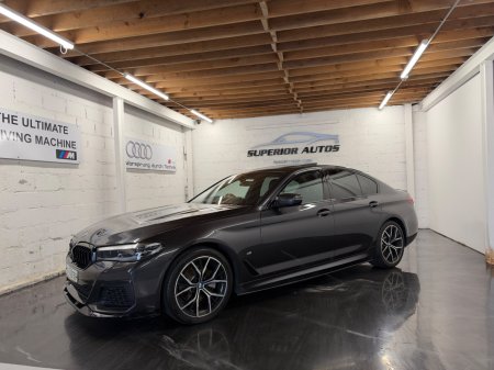 2021 BMW 5-Series - photo 2
