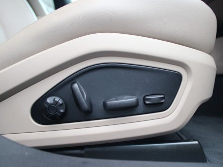 2024 Porsche Taycan - photo 18