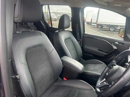 2024 Mercedes-Benz T-Class - photo 12