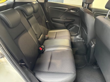 2015 Honda Fit - photo 17