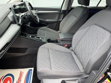 2025 Volkswagen Golf - photo 22