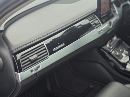 2017 Audi A8 - photo 19