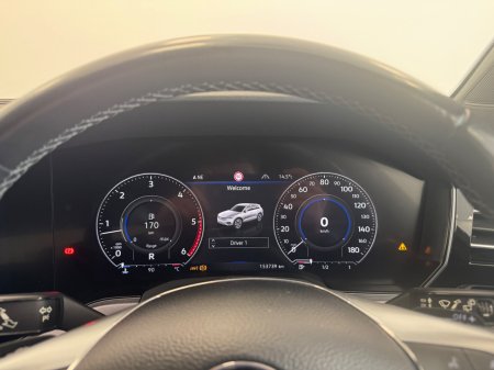 2020 Volkswagen Touareg - photo 14