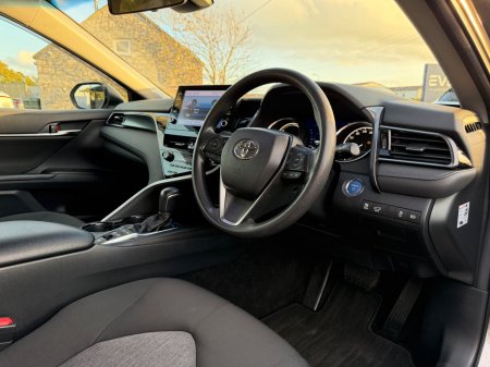 2023 Toyota Camry - photo 17
