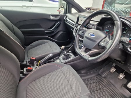 2018 Ford Fiesta - photo 16