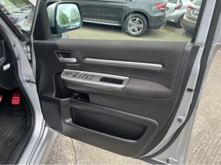 2019 Honda Stepwagon - photo 16