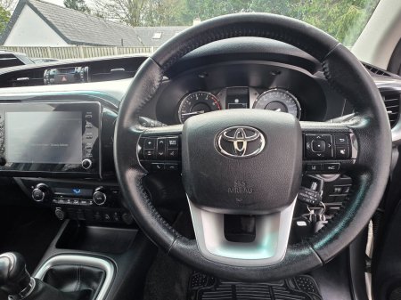 2021 Toyota Hilux - photo 16