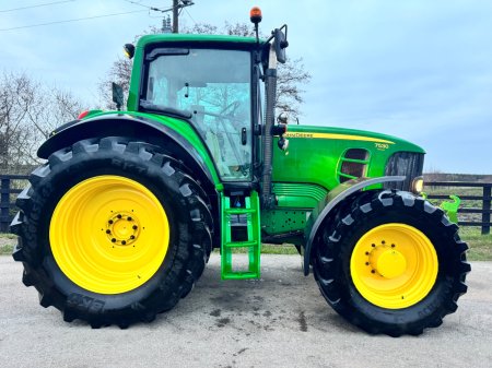 2008 John Deere 7530 - photo 20