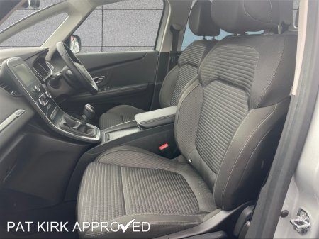 2018 Renault Scenic - photo 12