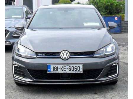 2018 Volkswagen Golf - photo 2