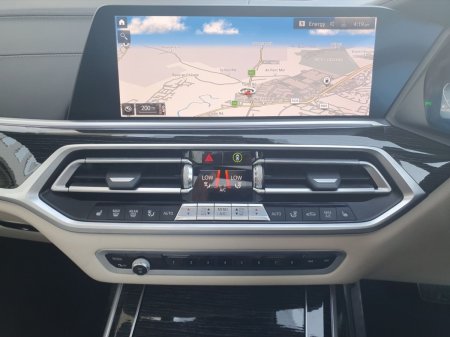 2020 BMW X7 - photo 8
