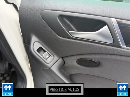 2012 Volkswagen Golf - photo 23