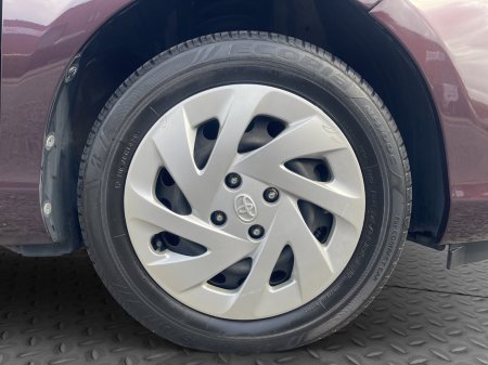 2016 Toyota Aqua - photo 12