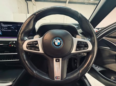 2022 BMW 5-Series - photo 20