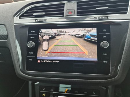 2021 Volkswagen Tiguan - photo 3