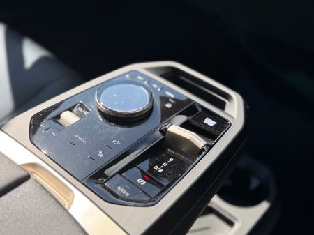 2023 BMW iX - photo 12