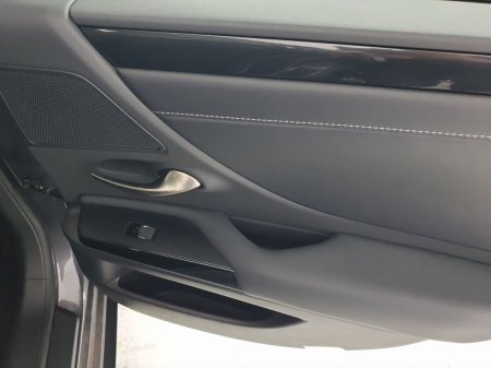 2024 Lexus ES - photo 21