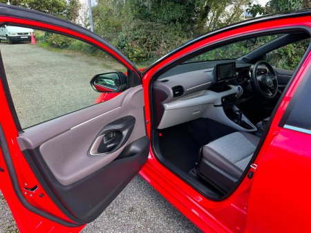 2021 Toyota Yaris - photo 24