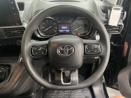 2024 Toyota Proace City - photo 9