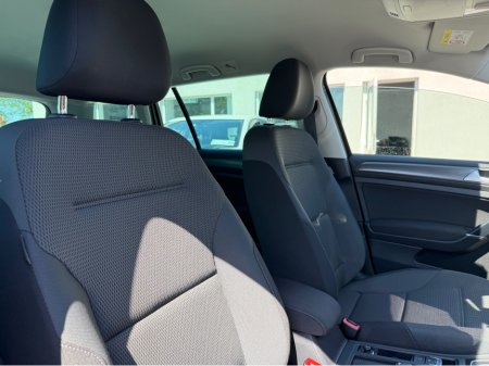 2020 Volkswagen Golf - photo 11