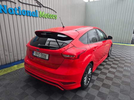 2017 Ford Focus - photo 3