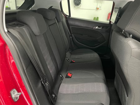 2018 Peugeot 308 - photo 13