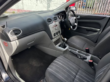 2009 Ford Focus - photo 20