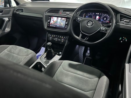 2020 Volkswagen Tiguan - photo 19