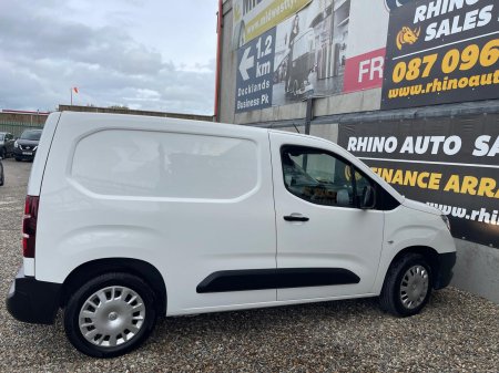 2022 Opel Combo - photo 12