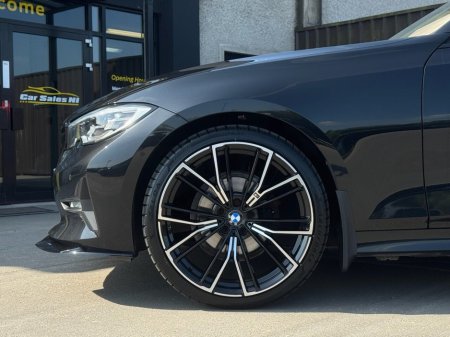 2022 BMW 3-Series - photo 6
