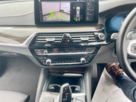 2023 BMW 5-Series - photo 8