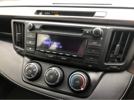 2016 Toyota RAV4 - photo 15