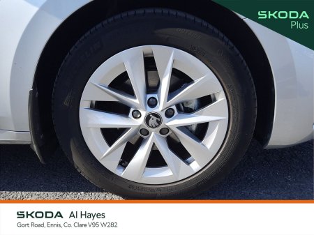 2026 Skoda Octavia - photo 5
