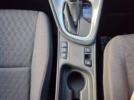 2023 Toyota Yaris - photo 18