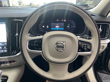 2025 Volvo V60 - photo 8
