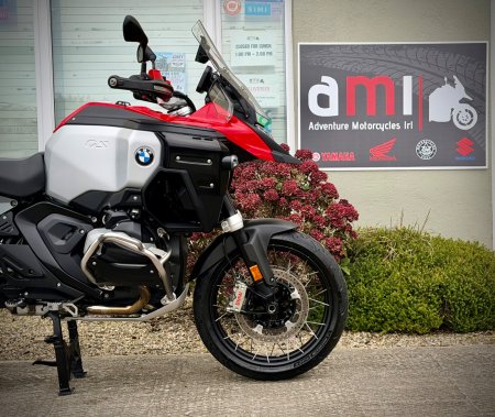 2025 BMW Other - photo 2