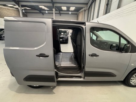 2021 Toyota Proace City - photo 9