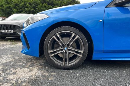 2023 BMW 1-Series - photo 8