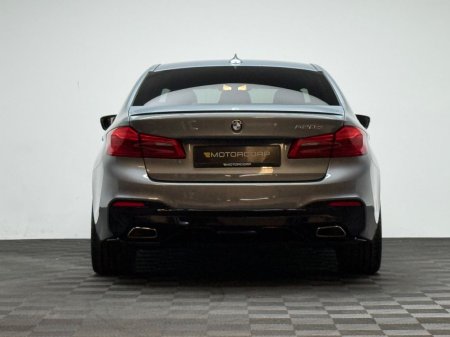 2017 BMW 5-Series - photo 6
