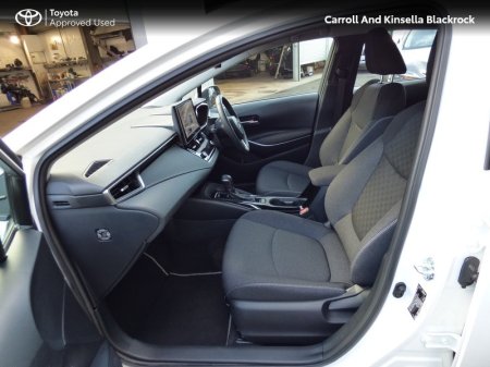 2025 Toyota Corolla - photo 6