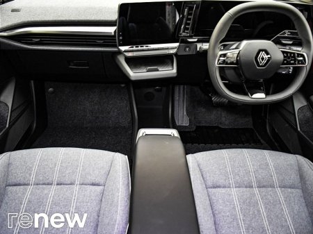 2023 Renault Megane E-Tech - photo 2